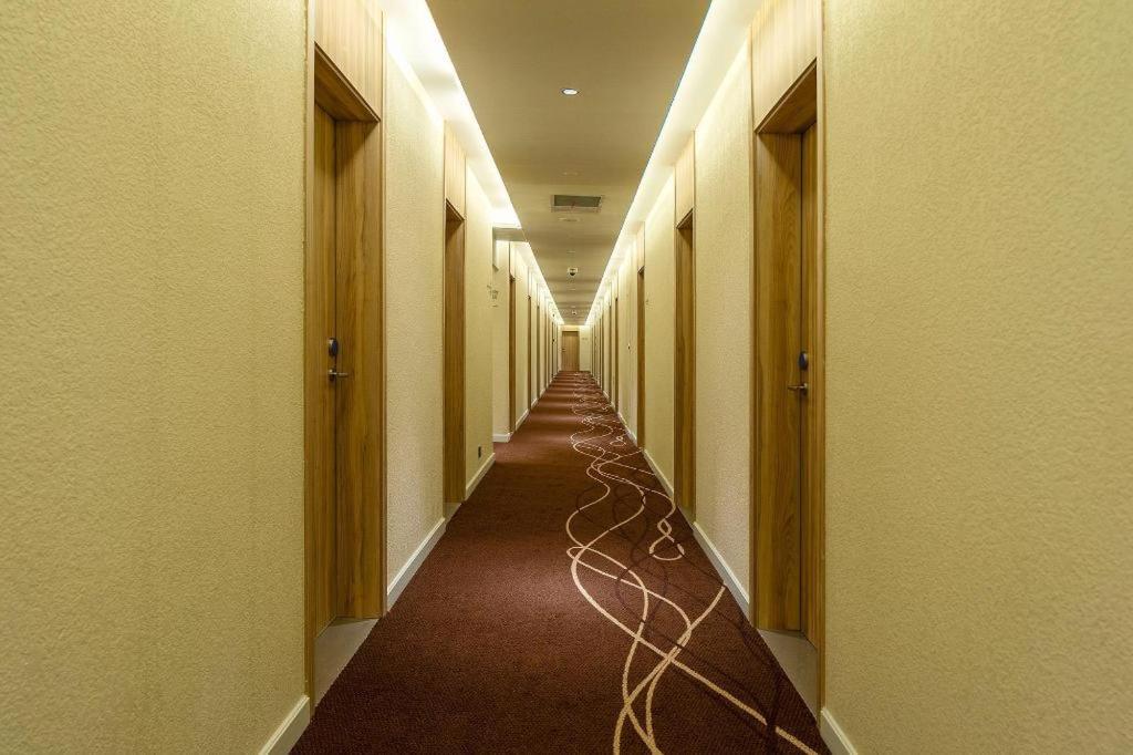 Hanting Premium Xinzhuang Longemont 3* Shanghai
